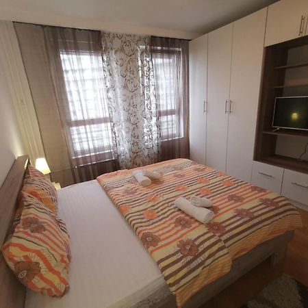 Twin Belville Apartments เบลเกรด ภายนอก รูปภาพ
