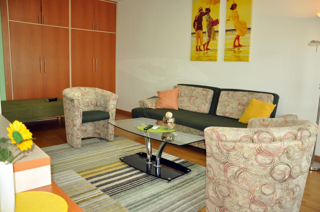 Twin Belville Apartments เบลเกรด ภายนอก รูปภาพ
