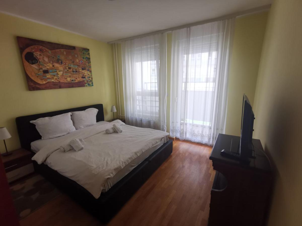 Twin Belville Apartments เบลเกรด ภายนอก รูปภาพ